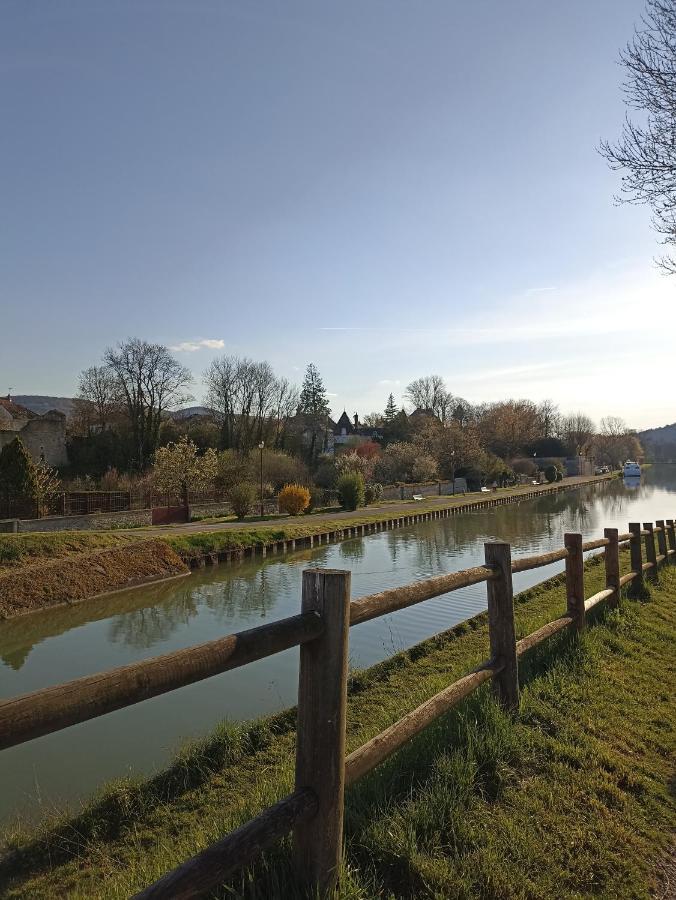 Gite Le 16, Sous Les Tremieres Fleurey-sur-Ouche Kültér fotó